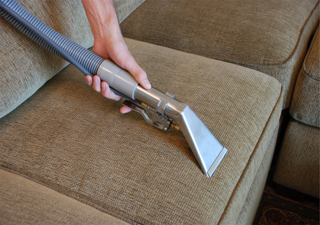 Cleaning couch upholstery